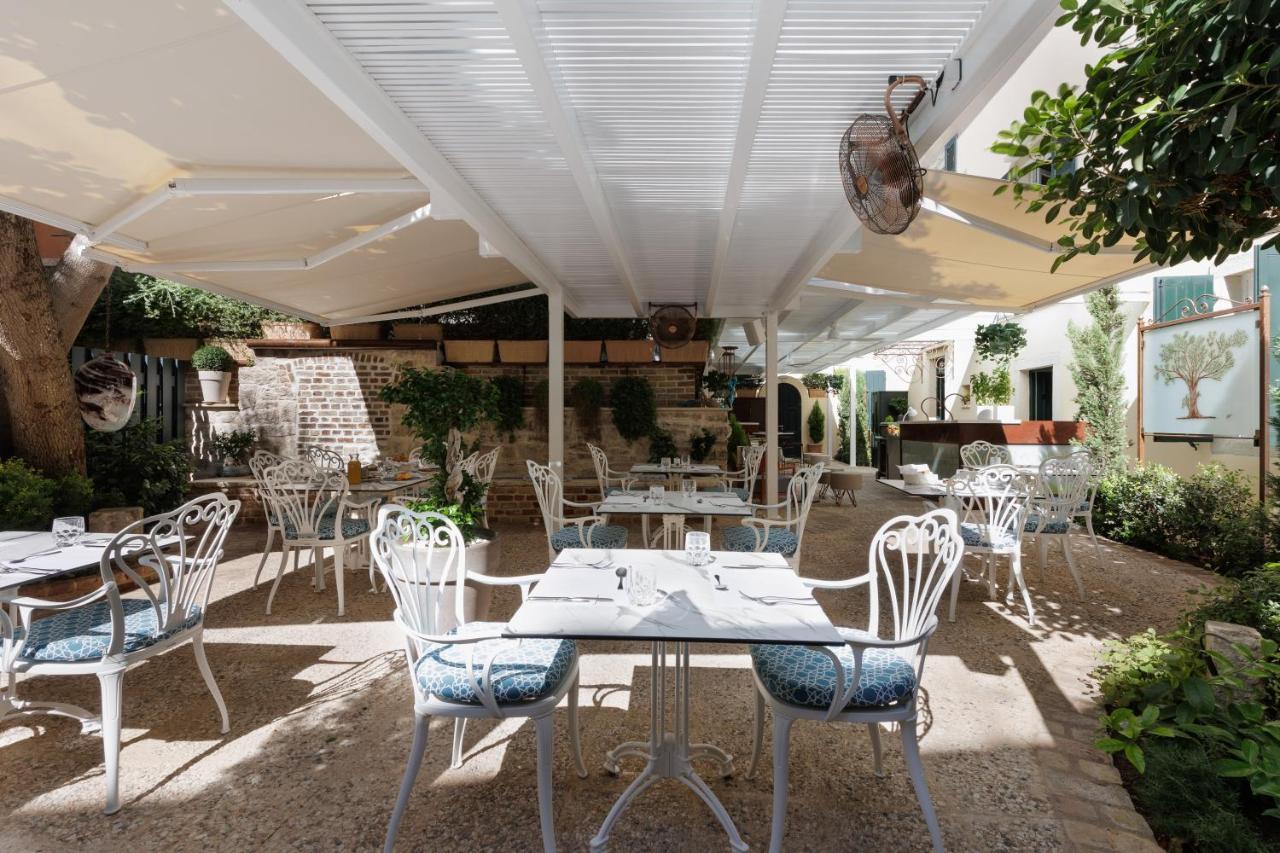 Acanthus Blue Corfu  Buitenkant foto